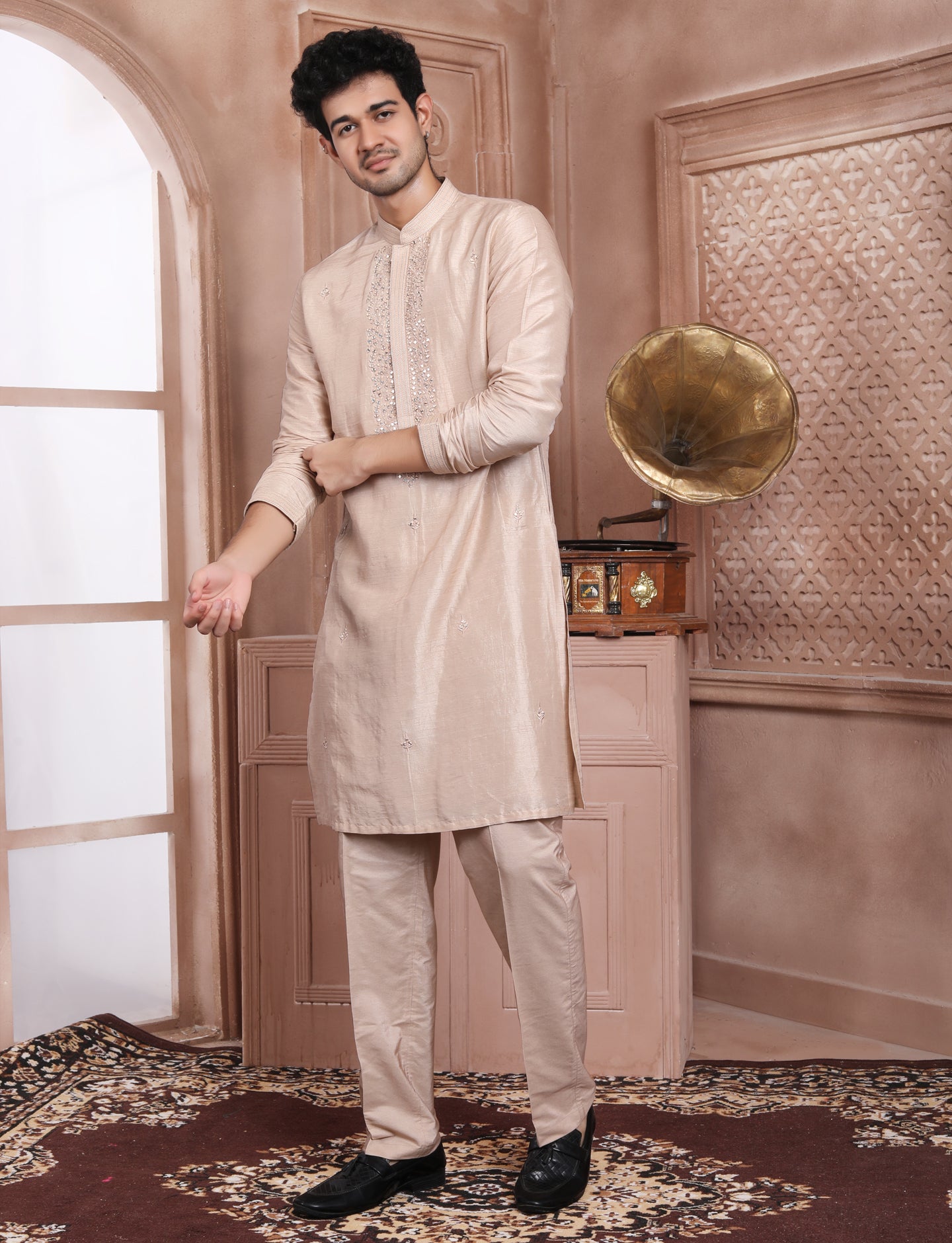 Light Peach Ethnic Handcrafted Kurta With Aligarhi Pant