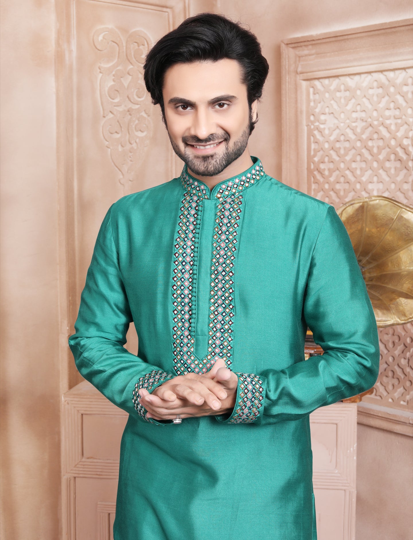 Green kurta Jari Embroidery With Potli Button With Aligarhi Pant