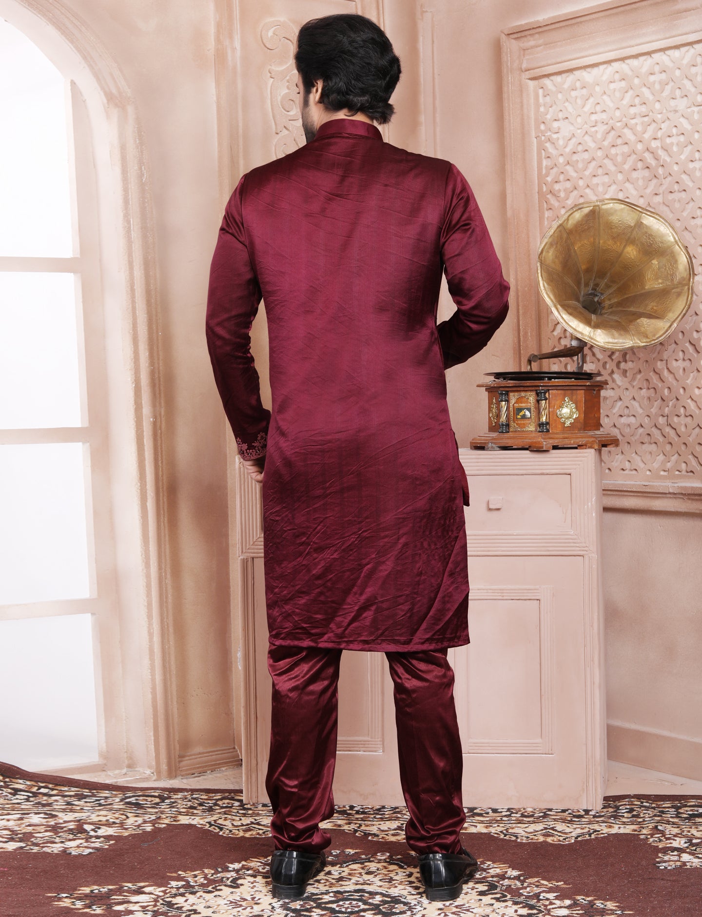 Dark Maroon Resham Thread And Mirror Work Kurta With Aligarhi Pant